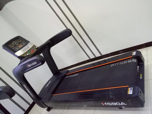 Commercial Treadmill (ms90a) - Image 2